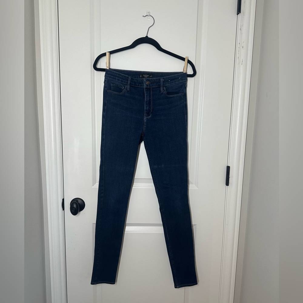 Abercrombie & Fitch Skinny Jeans | Women’s Size 4 W27 | Dark Wash Denim